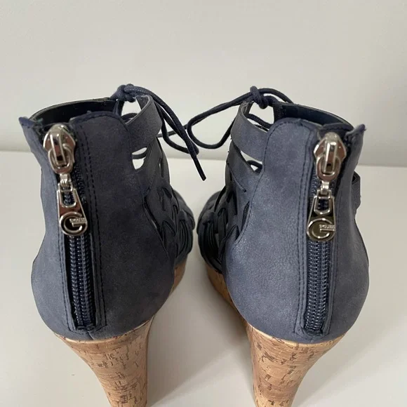 Guess wedge - Picture 5 of 5